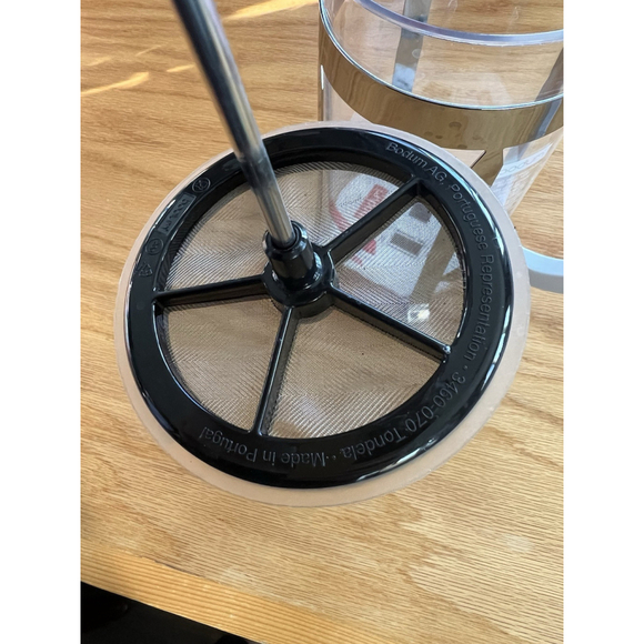 Bodum Caffettiera French Press 8 Cup Coffee Maker in White - 34 fl oz, New - Picture 6 of 6